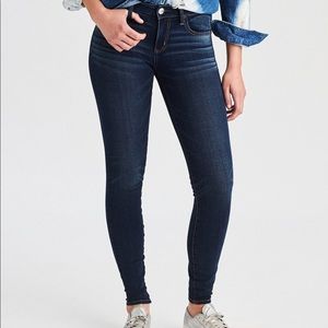 ⭐️American Eagle Jeggings size 4 dark wash skinny